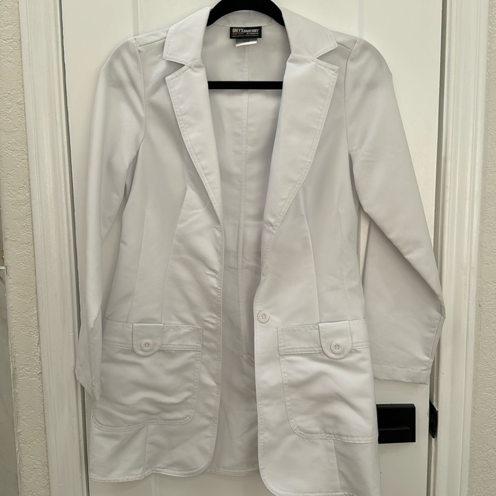 Grey’s Anatomy White Lab Coat